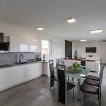 House On First Floor 2258 بيت للعطل