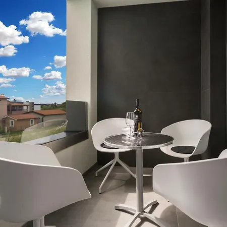 House On First Floor 2258 Pula