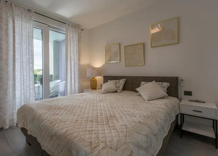 House On First Floor 2258 Ferienhaus *