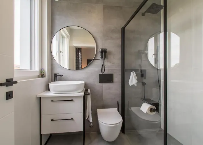 Ferienhaus House On First Floor 2258 Pula