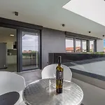 House On First Floor 2258 Pula