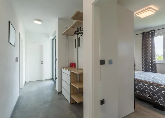 بيت للعطل House On First Floor 2258